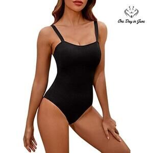 Mollybell Push Up Textured One Piece Swimsuit Size L